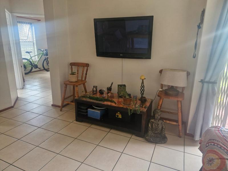 To Let 2 Bedroom Property for Rent in De Tijger Western Cape